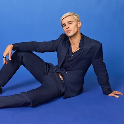 yd.: $100 off suits